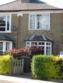 057_finchley_park_front_before_small_5EPV0.jpg